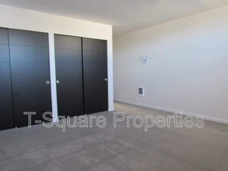 Seattle House: 4848 A Delridge Way SW