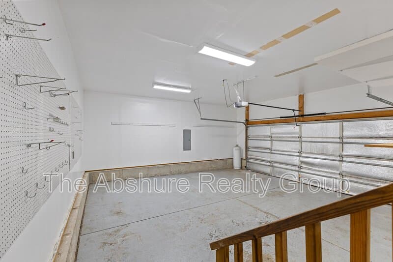 Holly Springs House: 517 Texanna Way
