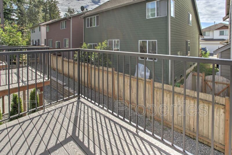 Bothell House: 14919 41st Ave SE