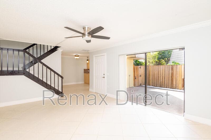 west palm beach Townhome: 1700 Embassy Drive