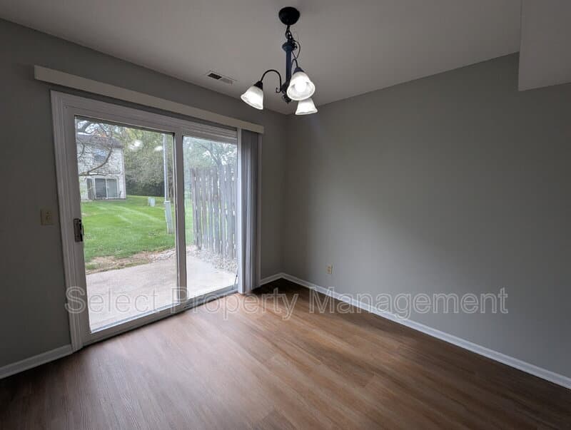 Fort Wayne House: 5404 Evard Rd