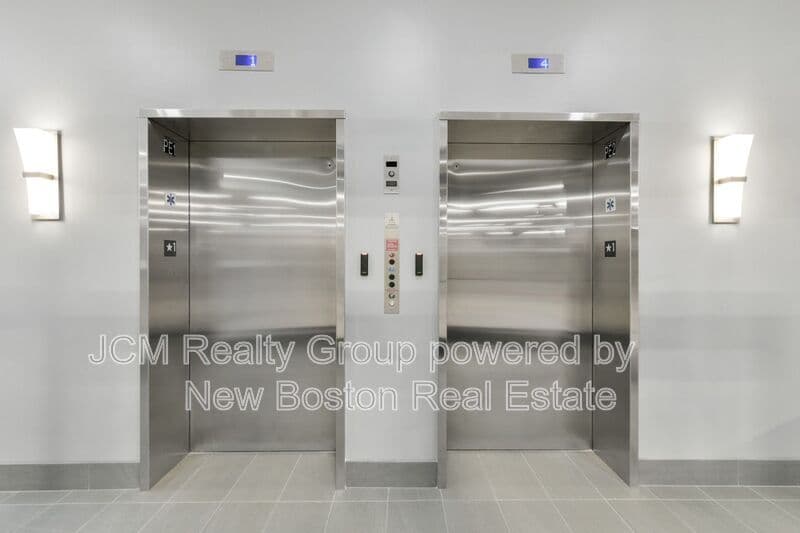 Lynn Condo: 585 Essex Street