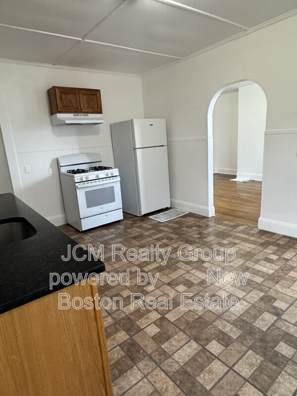 Lynn Condo: 135 Chesnut Street