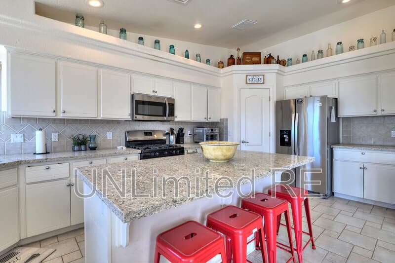 Lake Havasu City House: 304 Acoma Blvd S