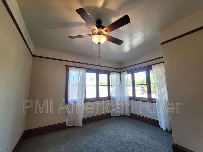 Sacramento House: 1319 H Street