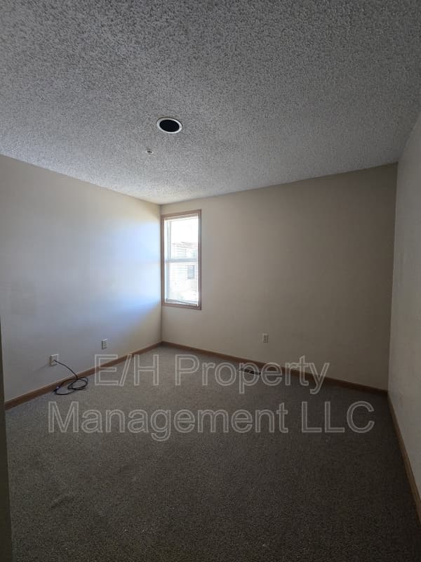 Wichita House: 2500 East 27th Street North