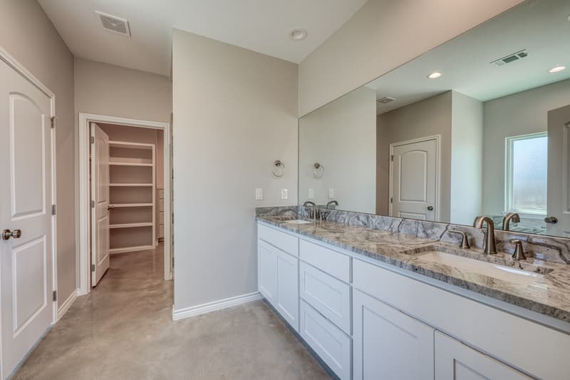 Granite Shoals House: 1516 Stonecrest Drive