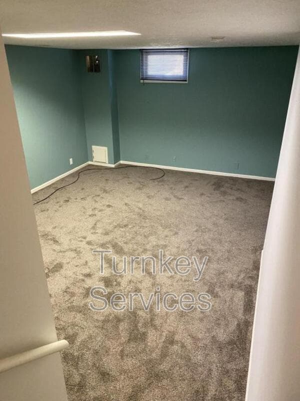 Omaha House: 15423 Stony Brook Blvd