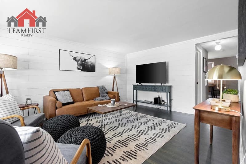 Green Bay House: 1444 Pilgrim Street