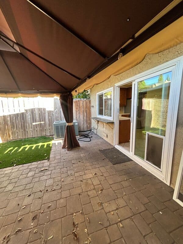Santee House: 10546 Kerrigan Ct
