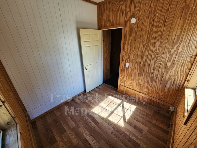 Asher House: 205 East Main (Asher)