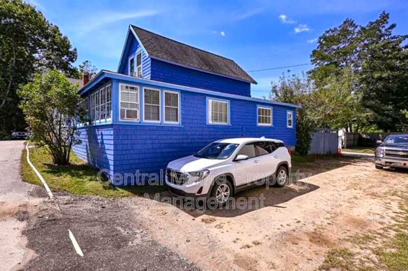 Old Orchard Beach House: 20 13th Street