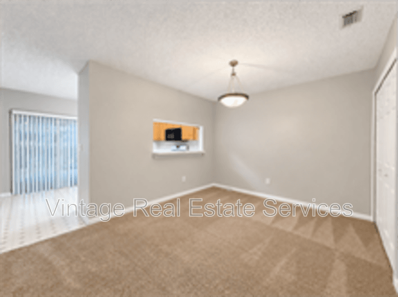 Brandon Townhome: 2260 Fluorshire Dr