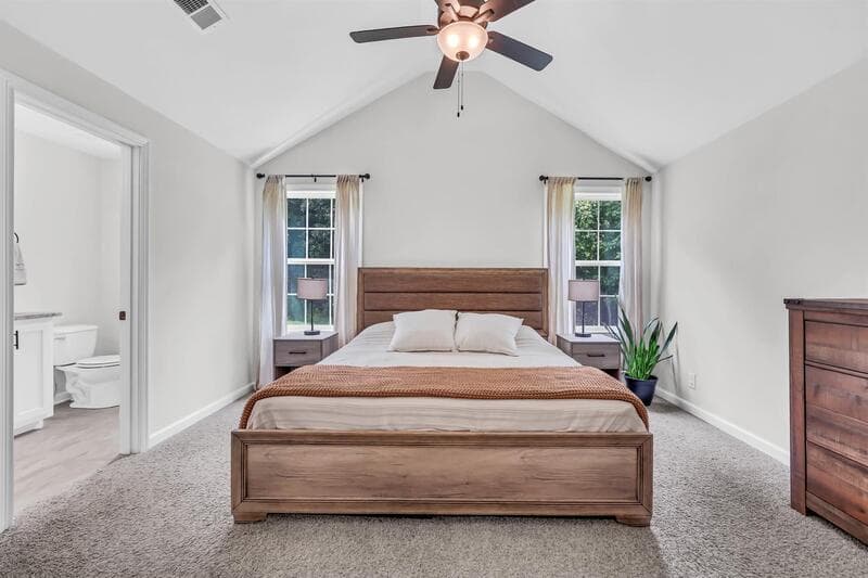 Clarksville House: 1405 Fredrick Drive