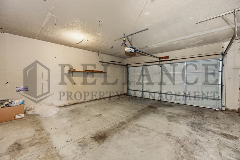 Newton House: 1915 Cypress Lane