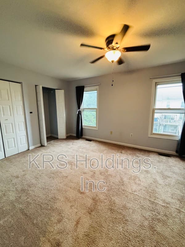 Fredericksburg Townhome: 10707 Gideon Ct