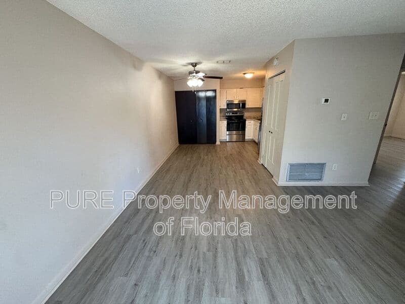Ocala House: 2040 SE 40th St Rd 1-4