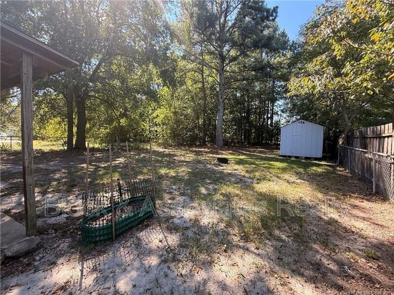 Spring Lake House: 405 Laura Ct