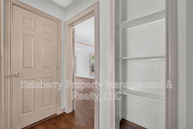 Fort Worth House: 3824 Collinwood Avenue