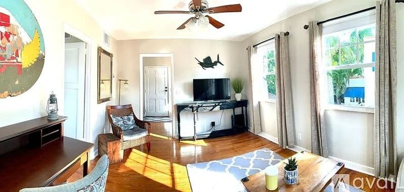 West Palm Beach House: 525 34th Street