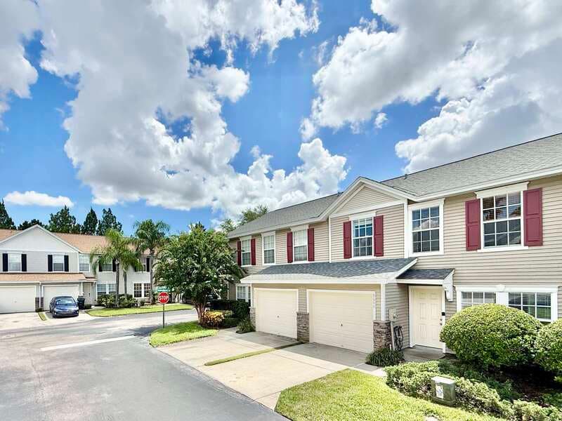 Largo Townhome: 8006 Thoroughbred Loop - 1
