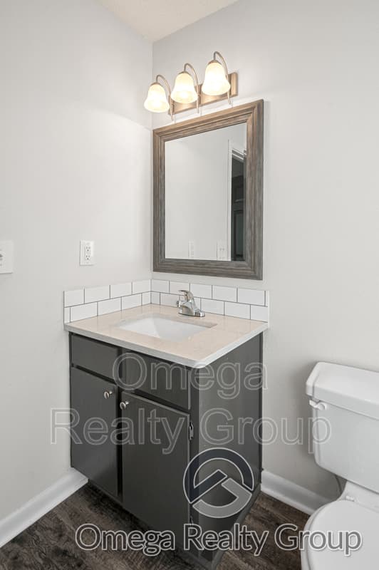 Columbiana Condo: 100 Egg And Butter Rd