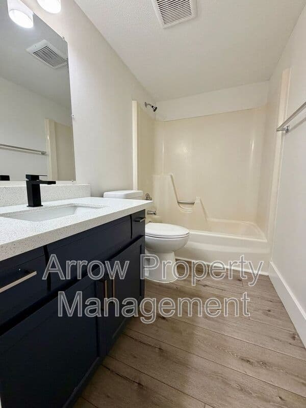 Lincoln Condo: 3619 North 60th Street