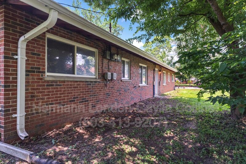 Saint Ann House: 11276 Liana Lane