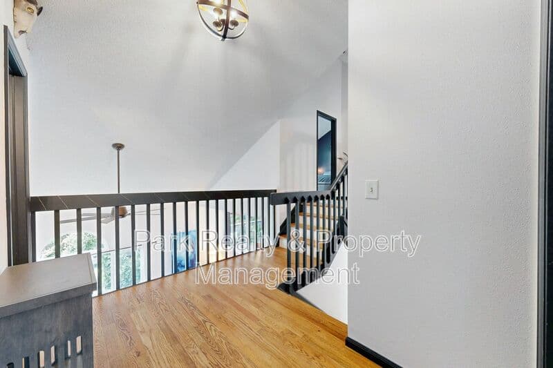 Parker House: 17206 Niwot Pl