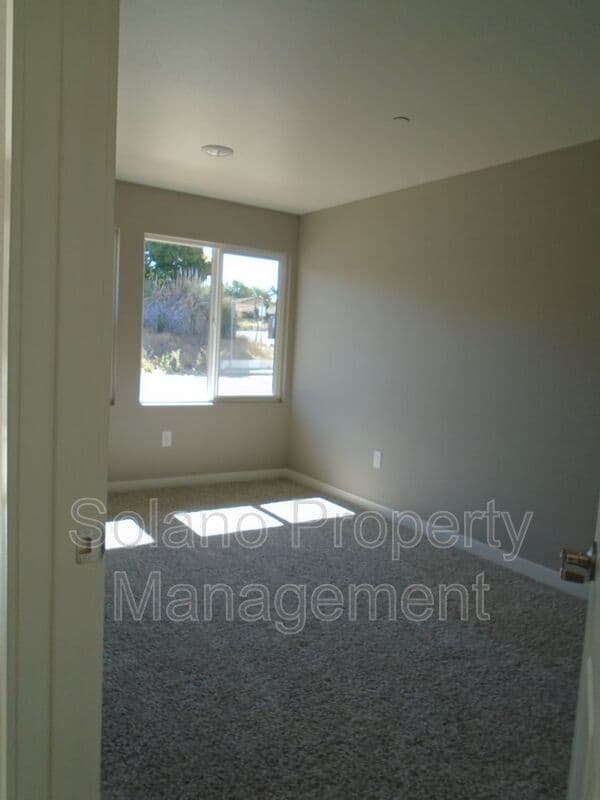 Vallejo Condo: 2401 Broadway St.
