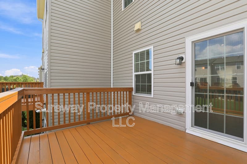 Cinnaminson Townhome: 126 Nathan Dr