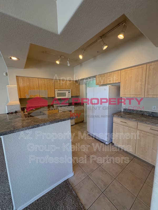 Glendale Condo: 7401 W Arrowhead Clubhouse Dr