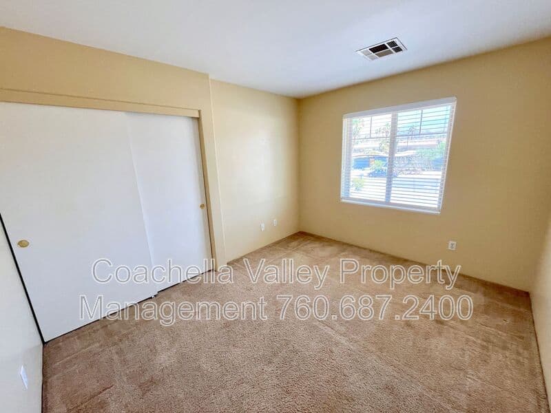 Palm Desert Condo: 73692 Santa Rosa Way