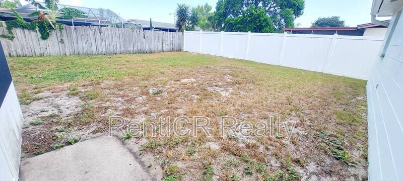 Port Richey House: 9031 Chantilly Lane