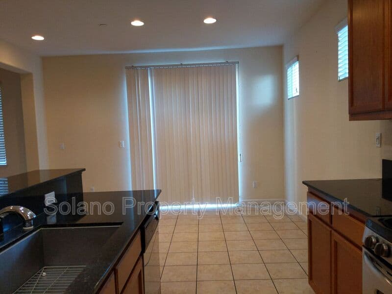 Vacaville House: 769 Embassy Cir.