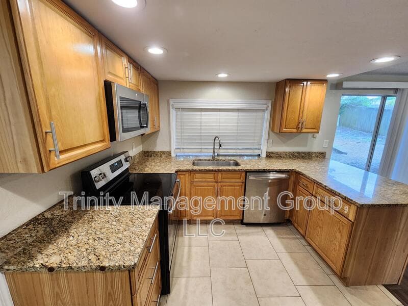 Holiday House: 3547 Cheswick Drive - Room 2