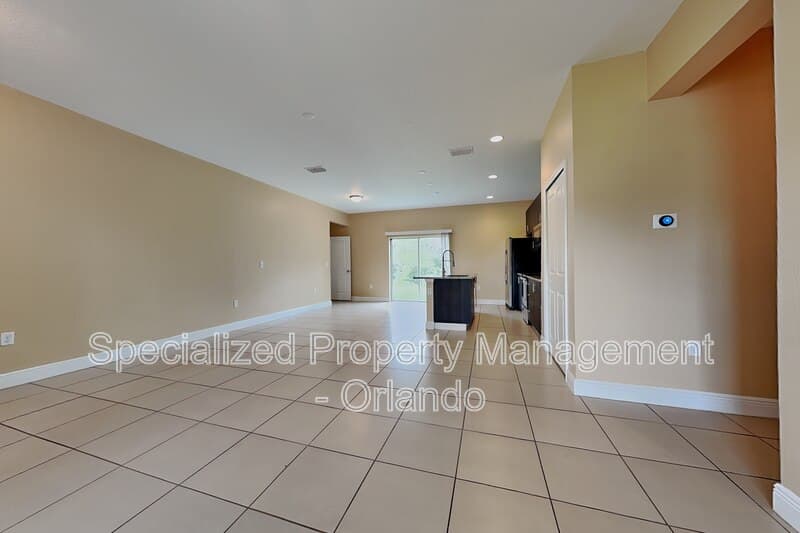 Ocala House: 5017 SW 165th Street Rd