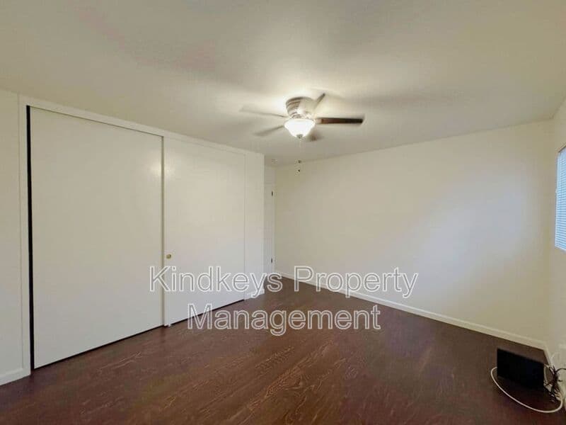 San Diego Condo: 3934 Third Ave