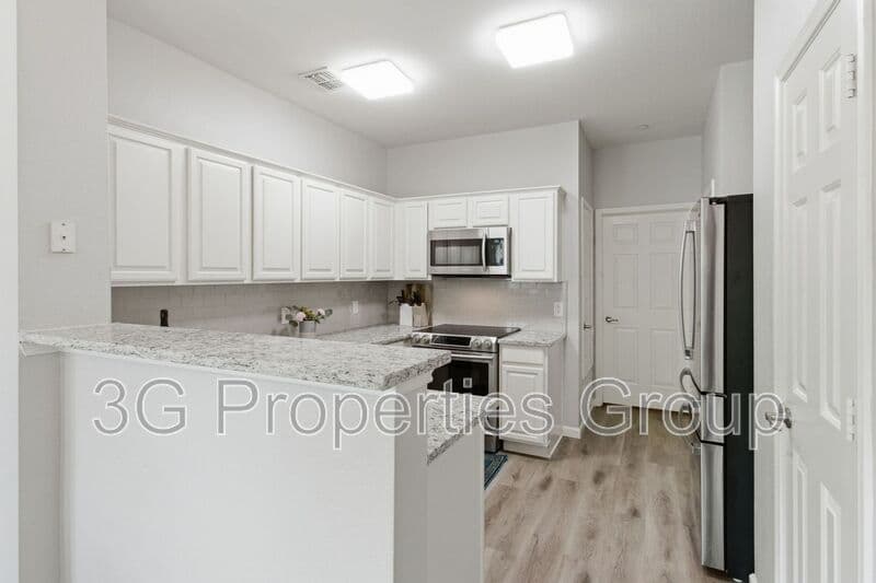 Lewisville House: 2925 St. Andrews Drive
