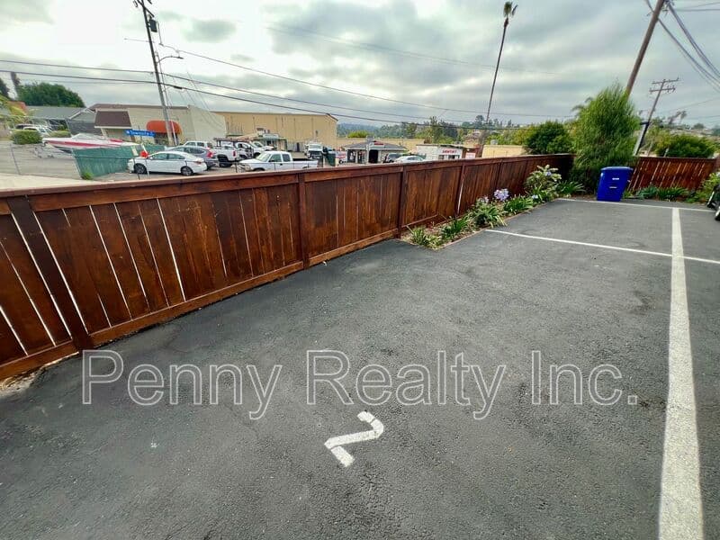 Vista Condo: 669-2 Townsite Dr