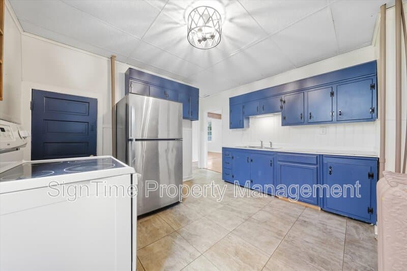 Hagerstown House: 17842 Virginia Avenue