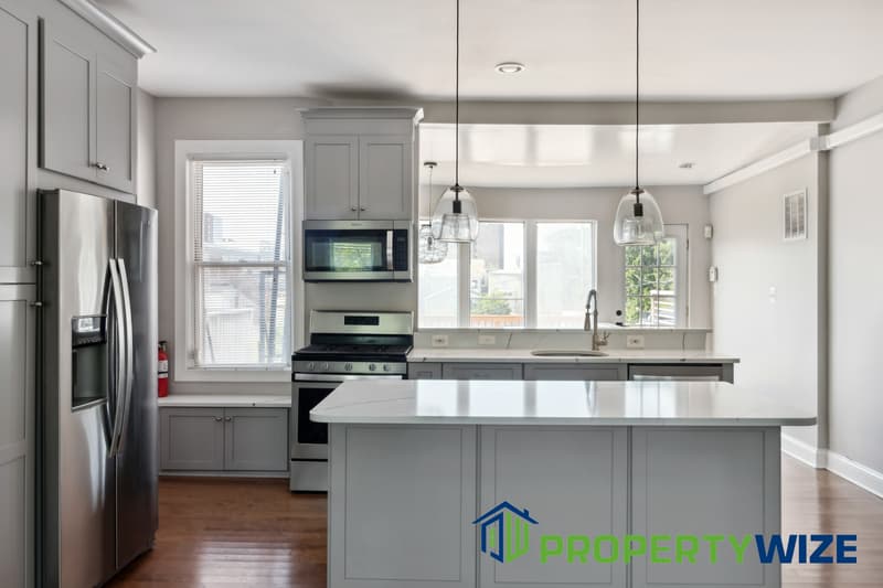Baltimore Condo: 2010 E Baltimore Street