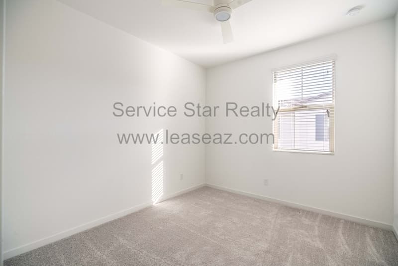 Chandler Townhome: 1141 W Diamondback Dr