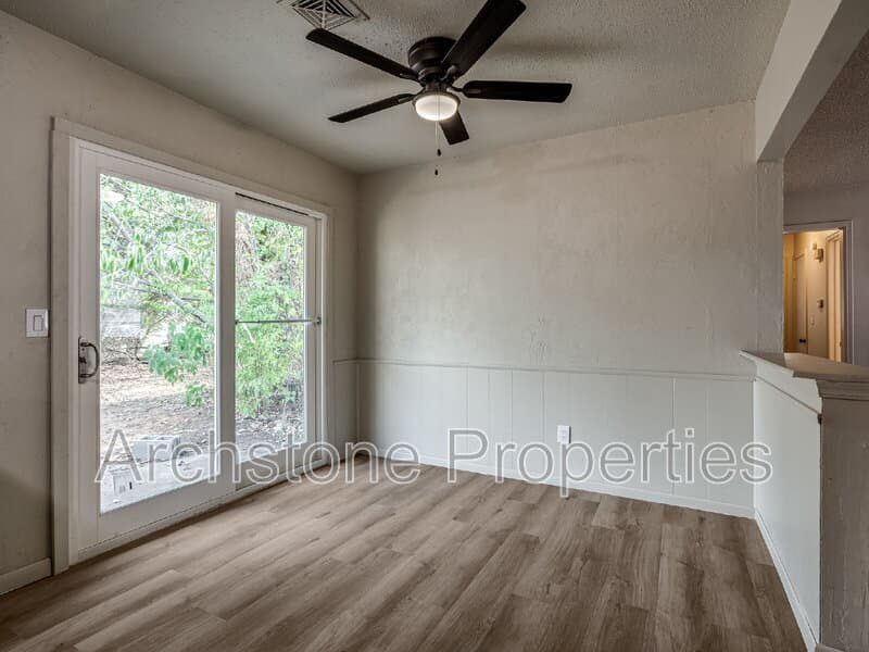 Midwest City House: 1309 Hickory Lane