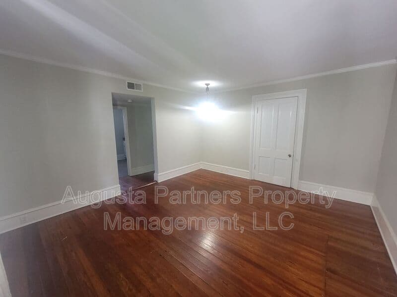 Augusta House: 1330 Wingfield St