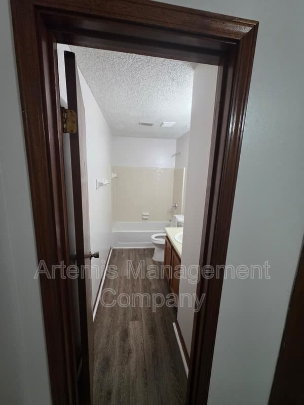 Orange Park House: 1290 Jefferson Avenue