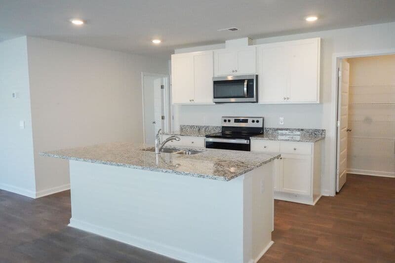 Bloomingdale House: 416 Coconut Drive