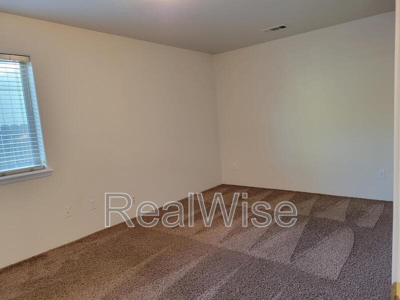 Grants Pass House: 224 Henderson Ln