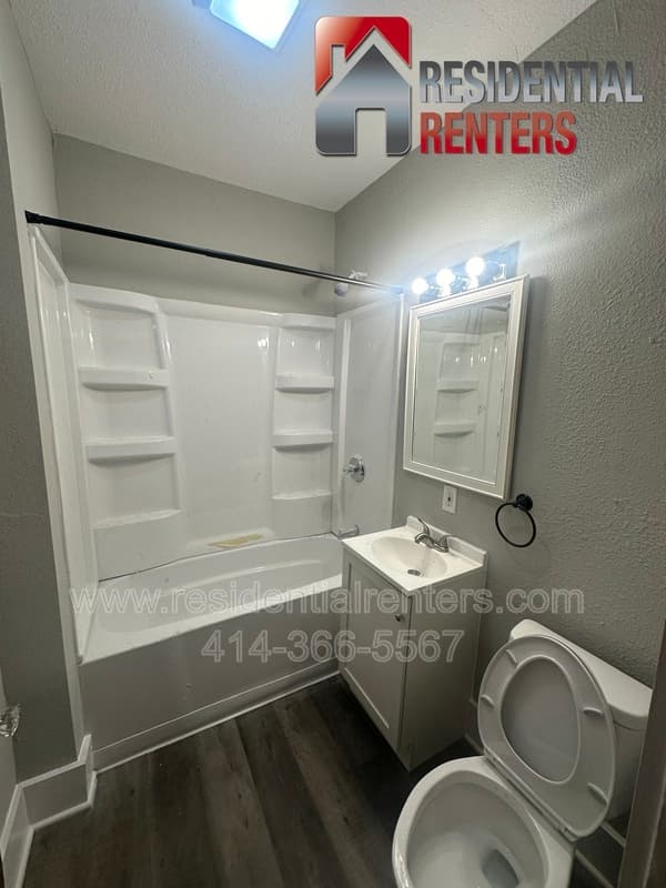 Milwaukee Condo: 3027 N 6th Street