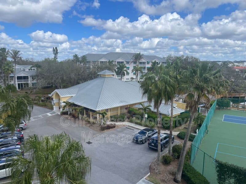 Osprey House: 260 Hidden Bay Dr